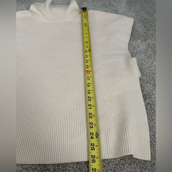 MERSEA Anywhere Sweater Vest Oversized Poncho Ivory Winter White One Size - Picture 8 of 9